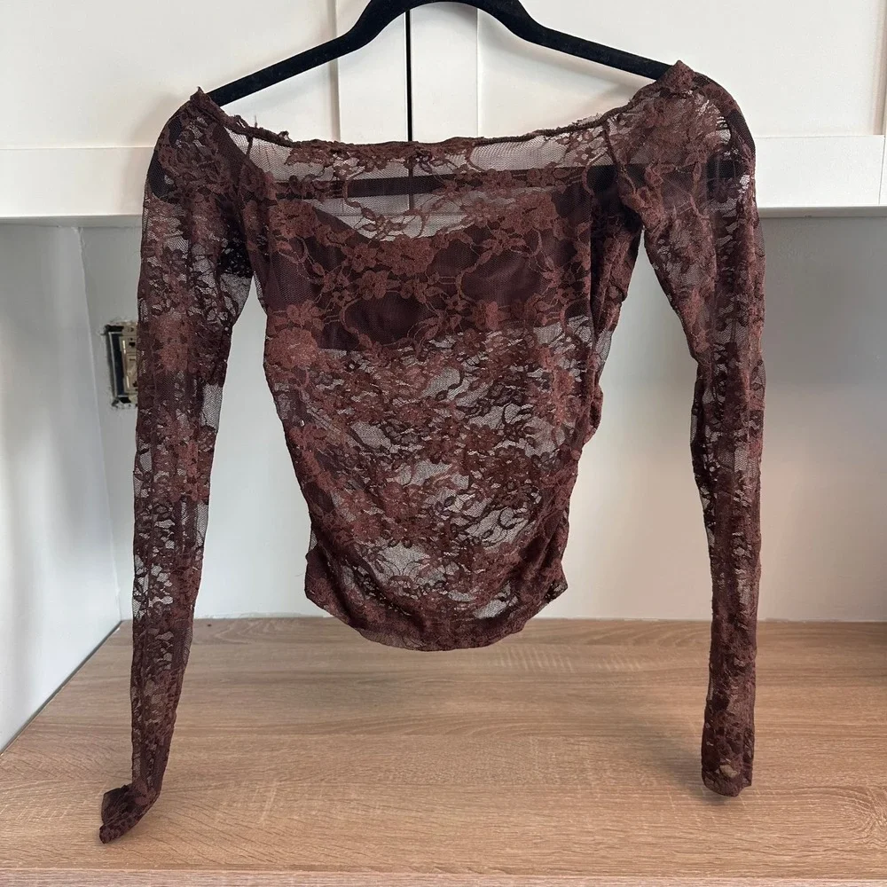 Brown Sheer Monochromatic Floral Lace Off The‎ Shoulder Ruched Long Sleeve Top S
